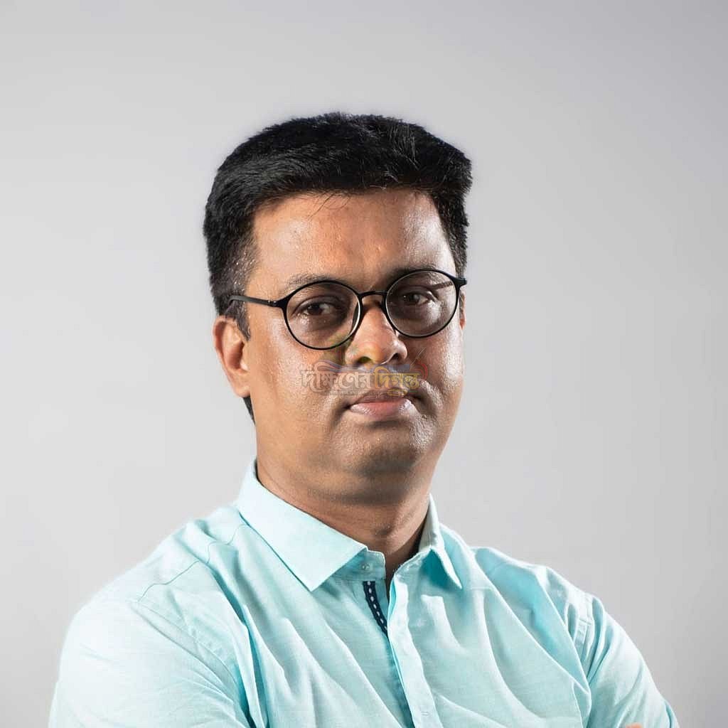 প্রধানমন্ত্রী পদ্মা সেতুর উন্নয়ন পরিকল্পনা পর্যালোচনা করেন
